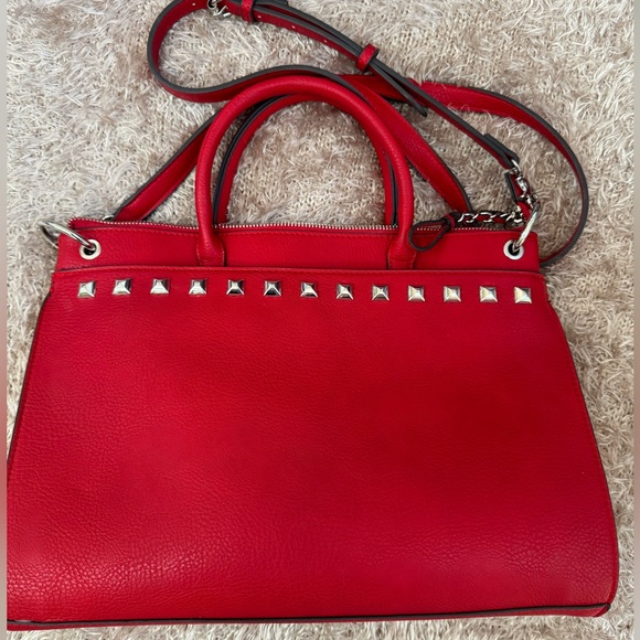 Carlos Santana red faux leather shoulder bag with silver studs - Picture 7 of 12